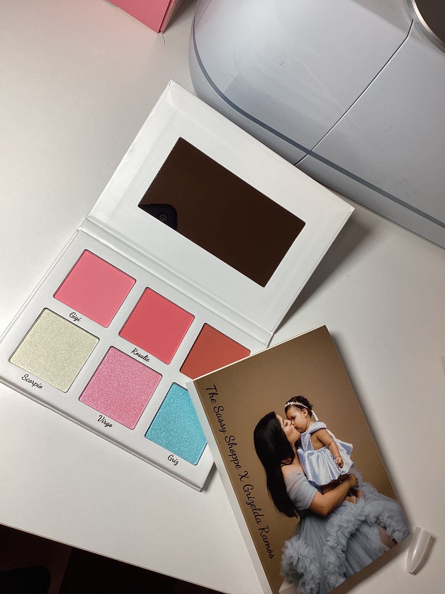 Blush & highlight palette